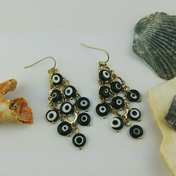 Earrings - Picture 1 of 3